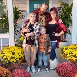 Meet your Posher, Lyndsey